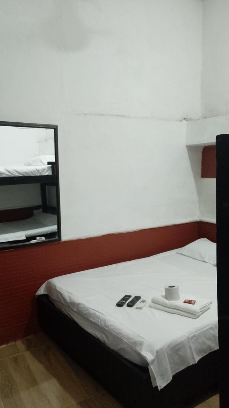 Hostal #10-33 Cartagena Esterno foto